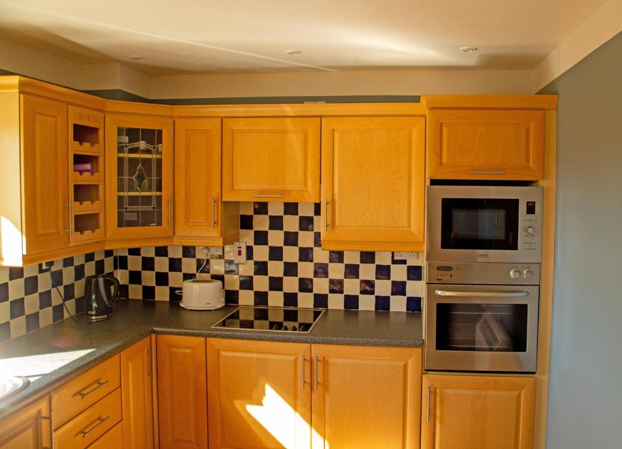 Dingle Town Holiday Home By Trident Holiday Homes Экстерьер фото