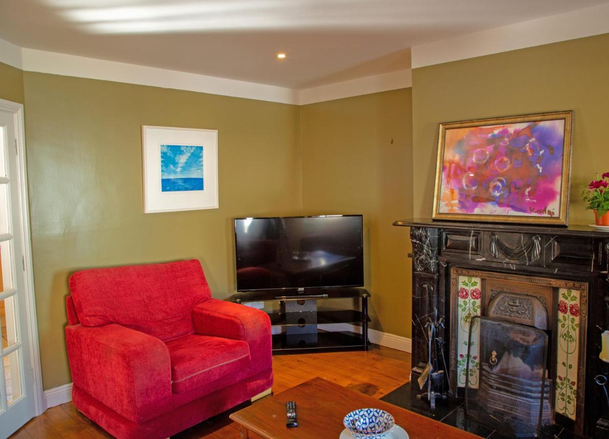 Dingle Town Holiday Home By Trident Holiday Homes Экстерьер фото